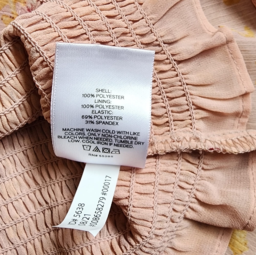 NWT EXPRESS FLORAL TOP - Picture 14 of 14